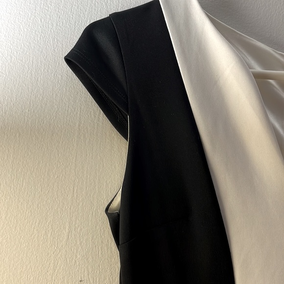 New York & Co black-and-white, stretch, mid-length dress, XS Petite NEW - Picture 4 of 6